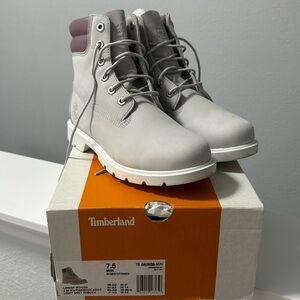 Timberland Linden woods 6 in waterproof boot.